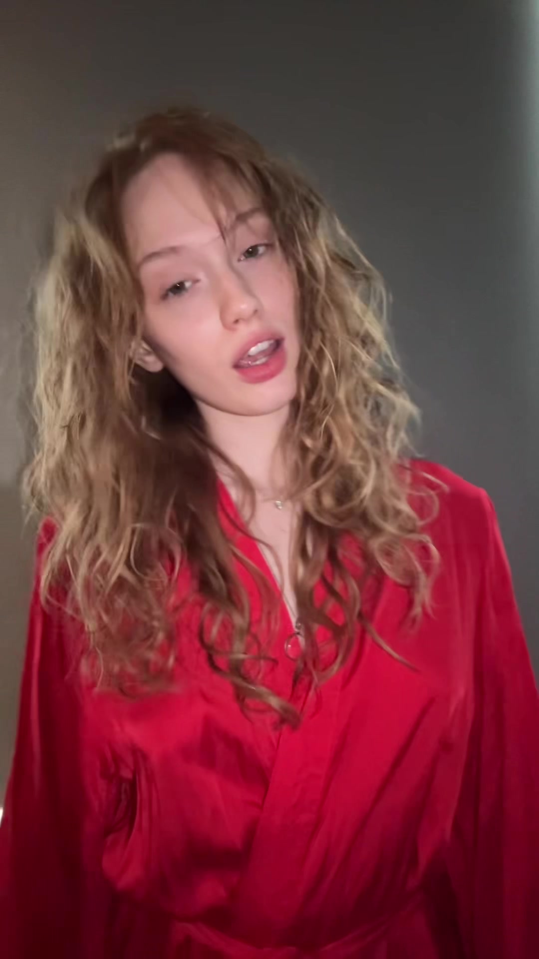 @MarisaLeona_
