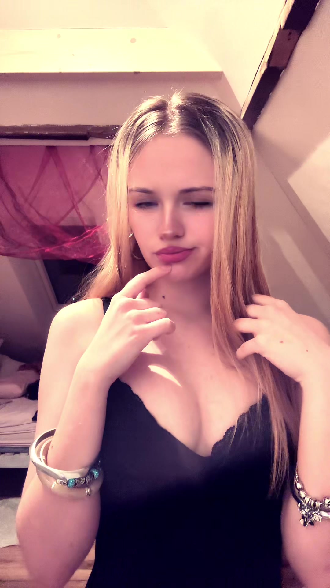 @phresgirlswag