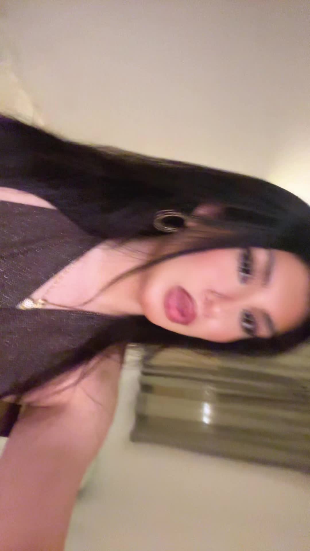 @lily
