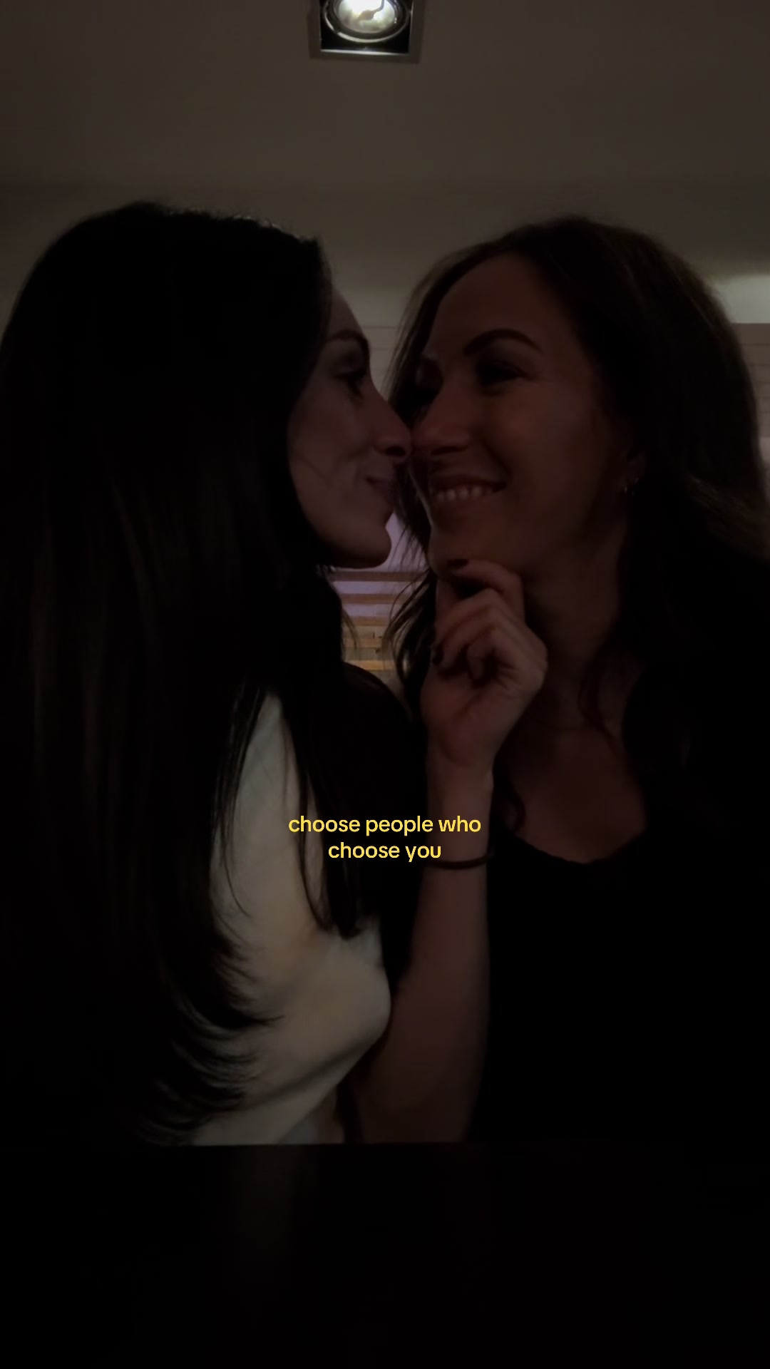 @Carrie & Anaïs