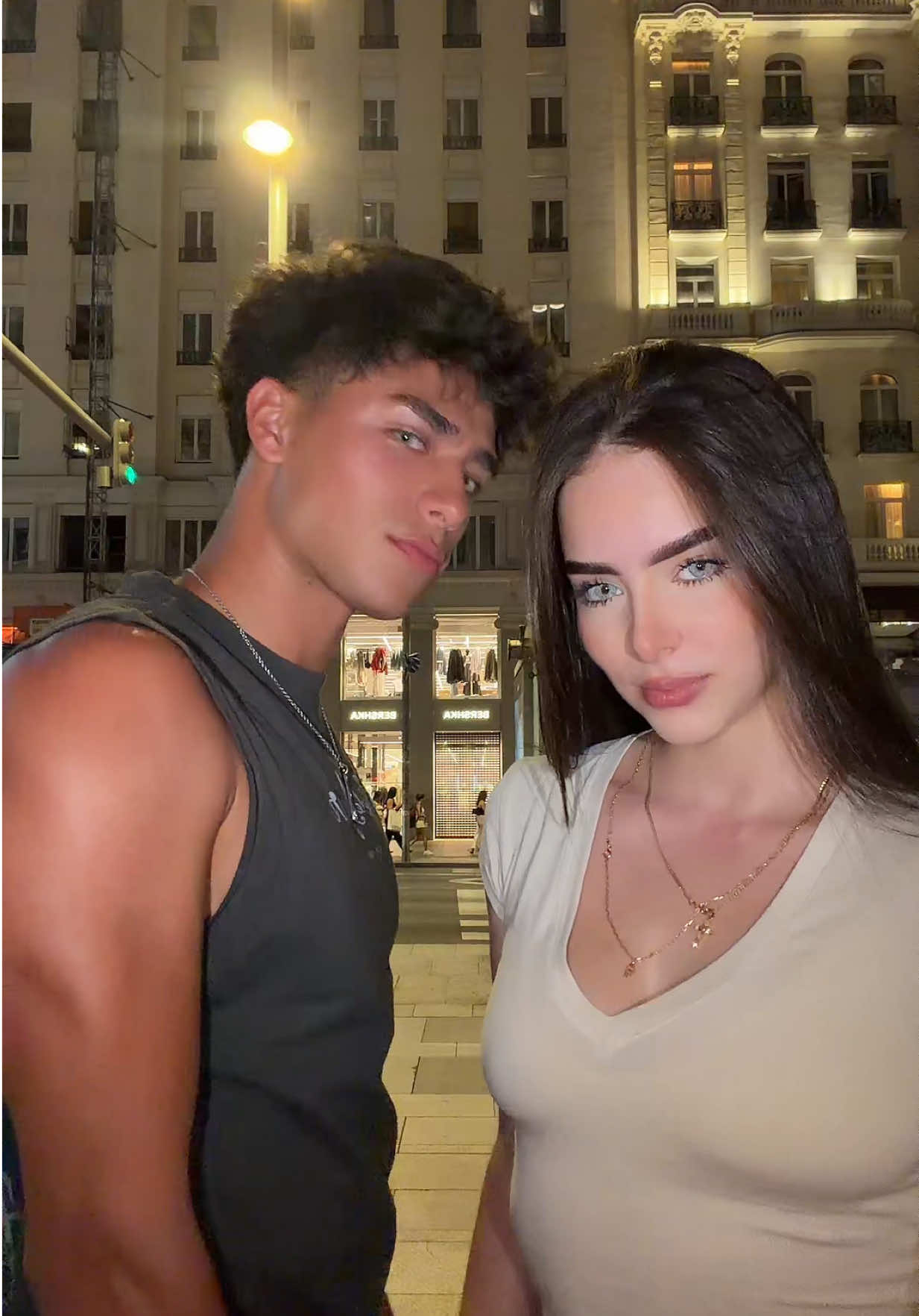 @Sabrina salvatierra👀