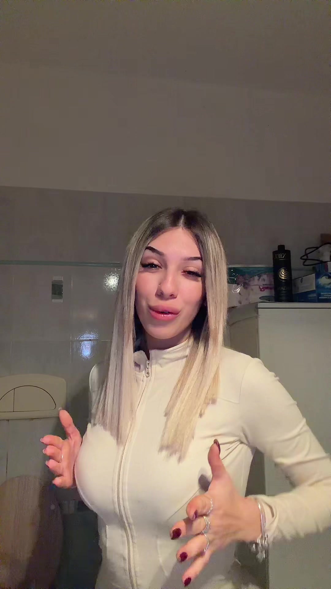 @Denisa🩵🦋