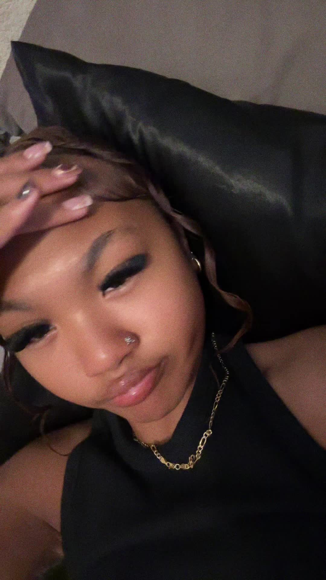@𝒶𝓎𝓈𝒾𝒶
