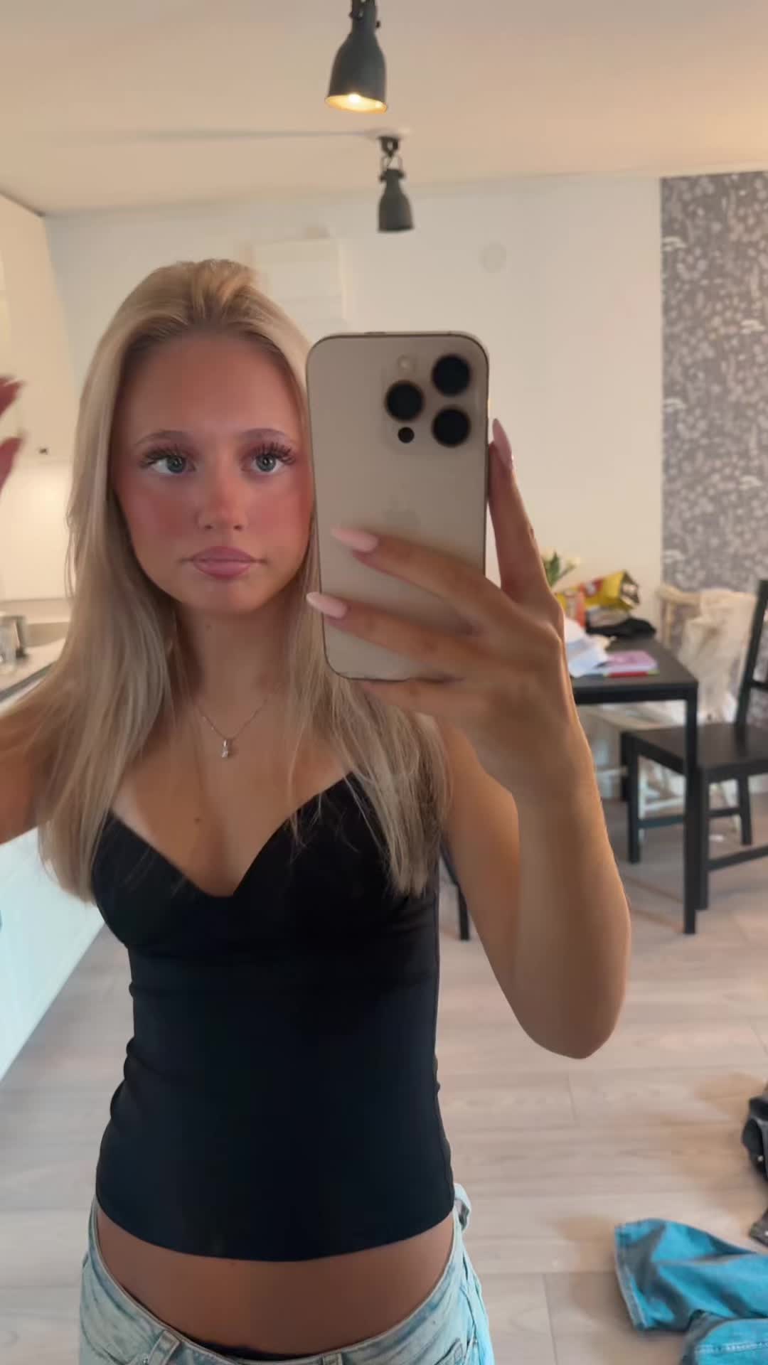 @V I L J A🐆🛍️🎀