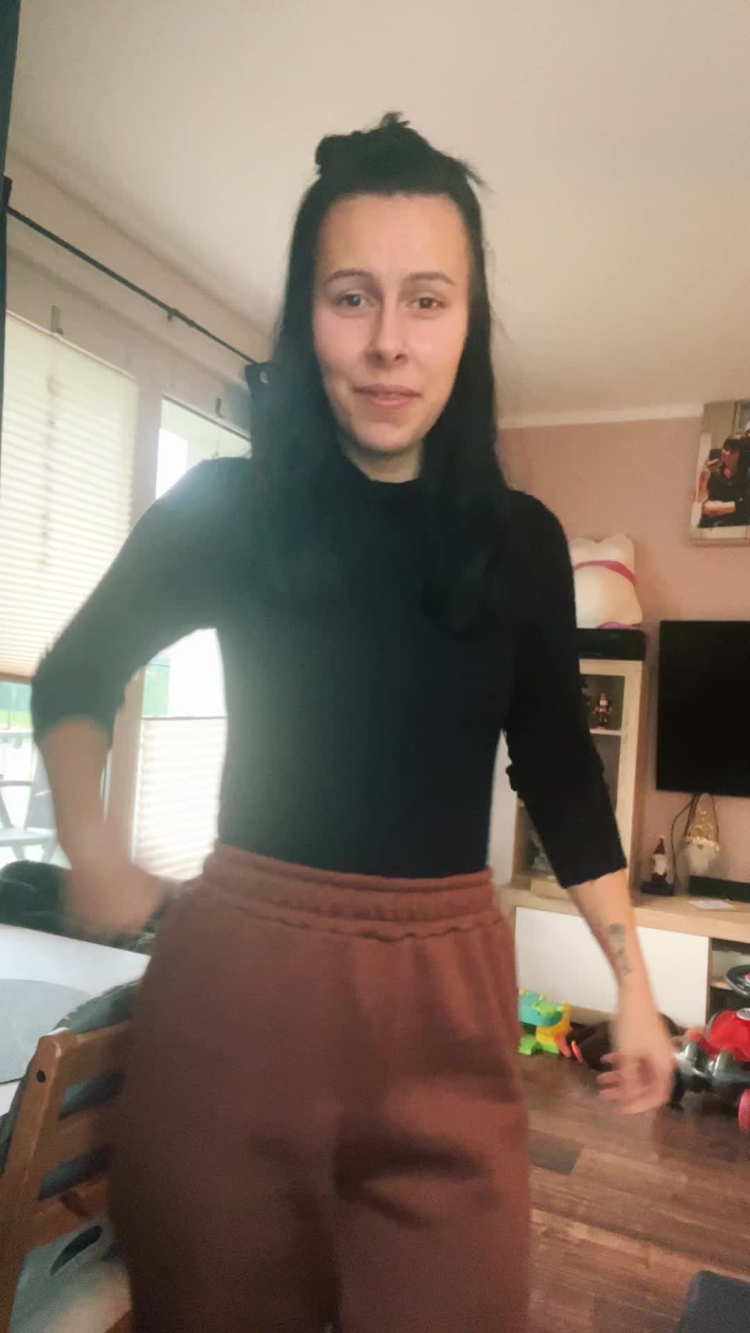 @Angelina Schwartz