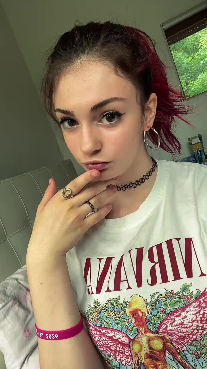 @𝒑𝒉𝒚🥀