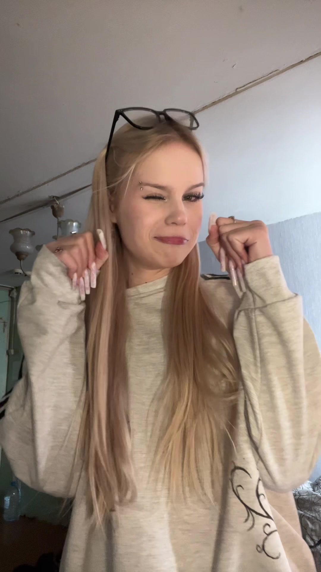 @uwekqq