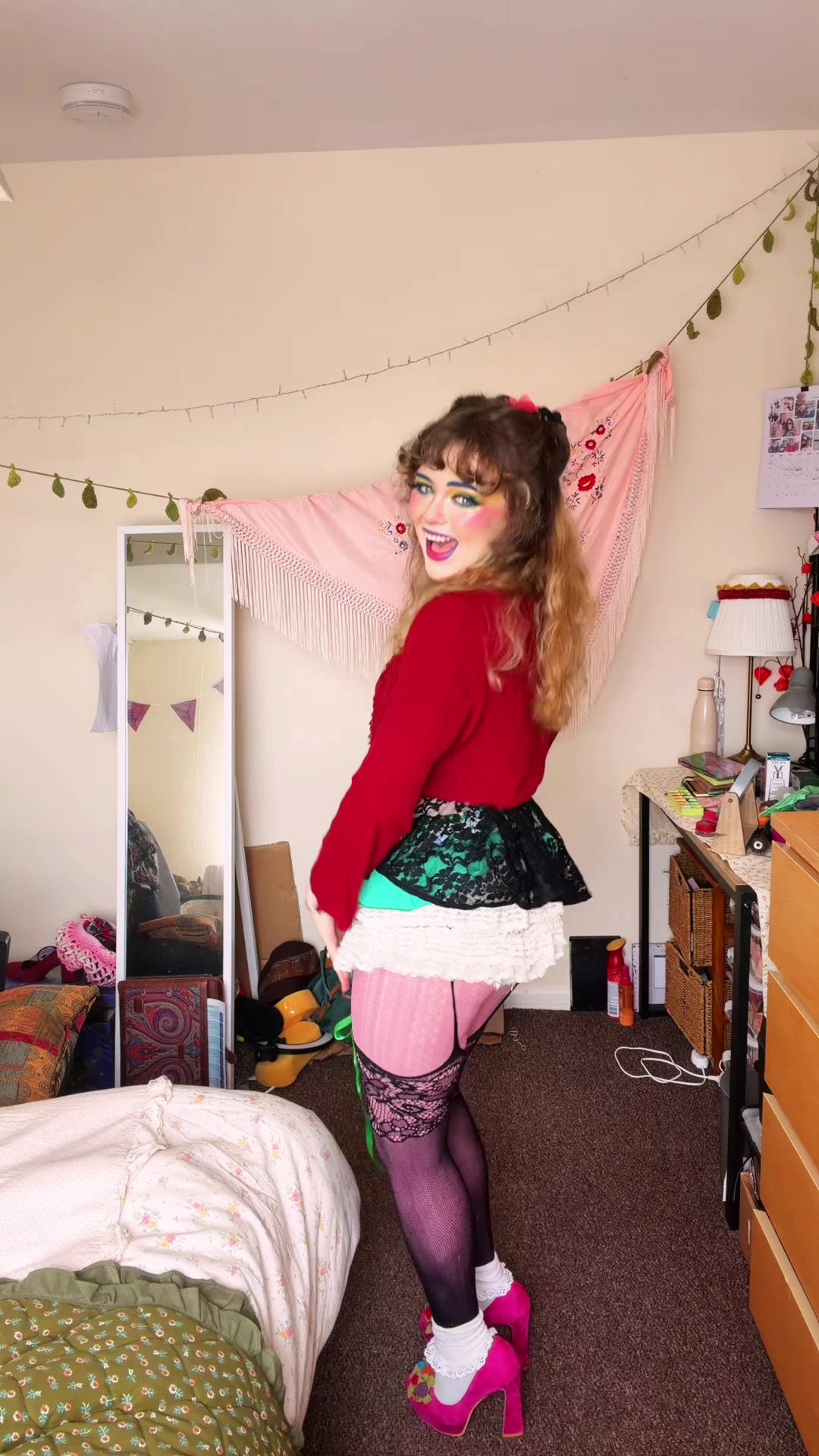 @Smolly