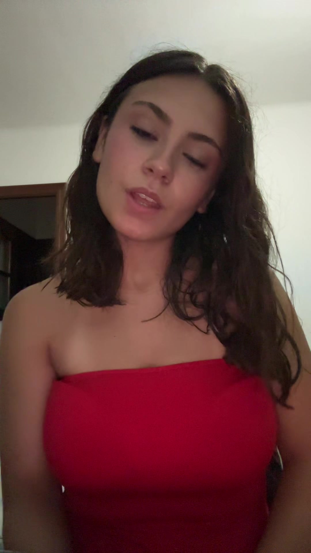 @daniela