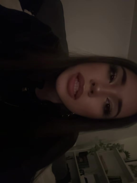 @Julka🌚