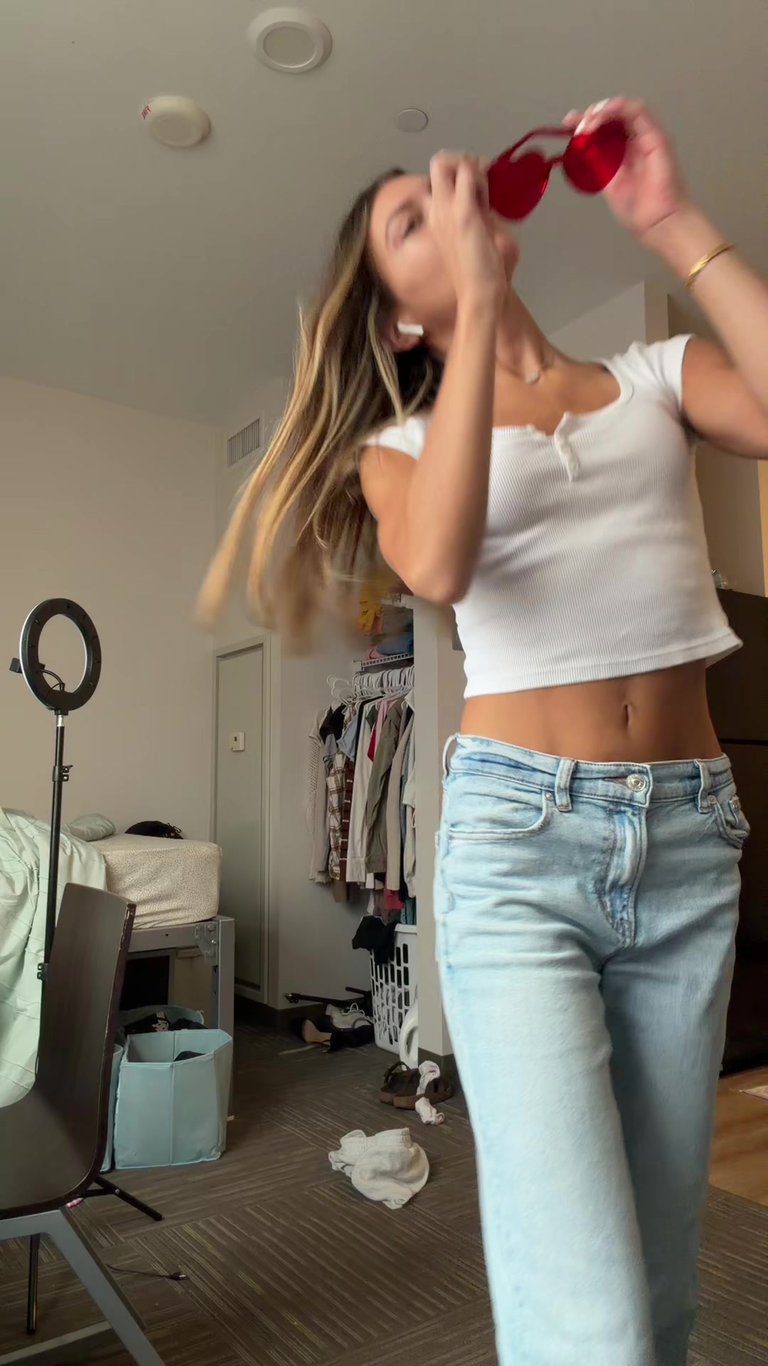 @theleahmae