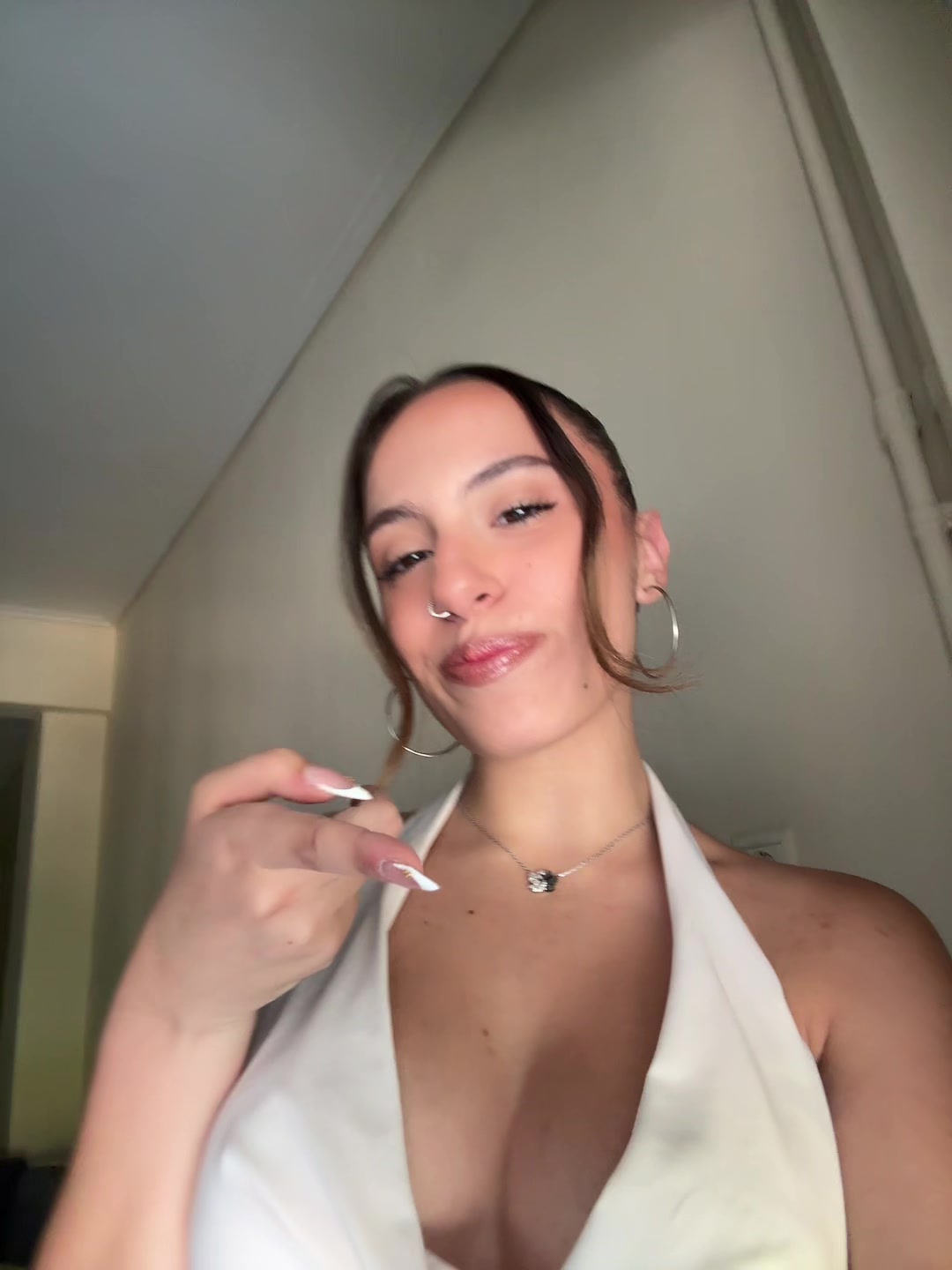 @Елина