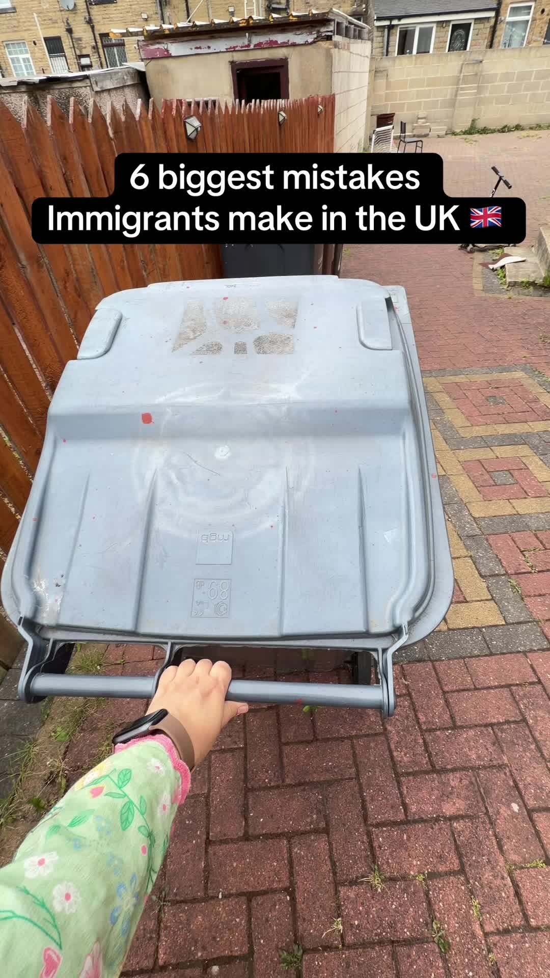 @Mom in UK 🇬🇧 / UK tips
