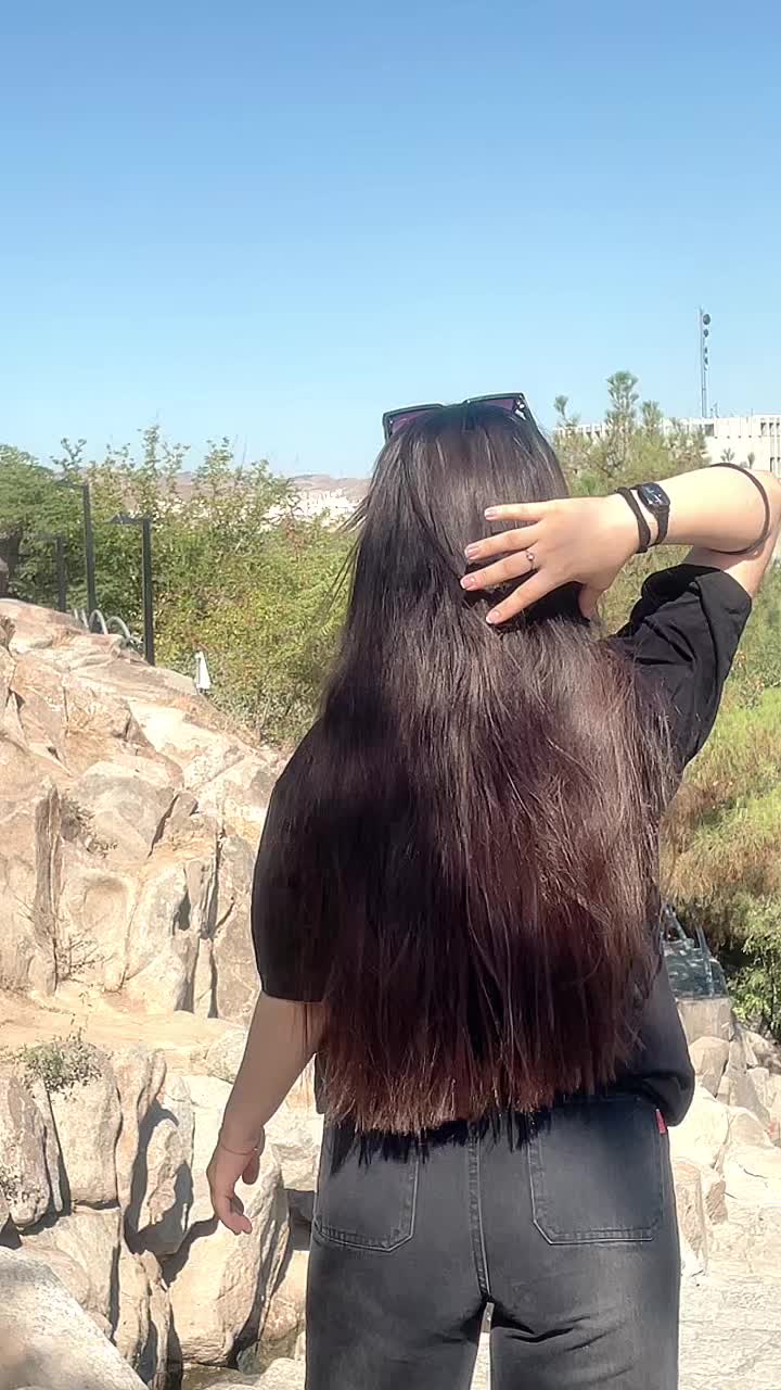 @Parniya