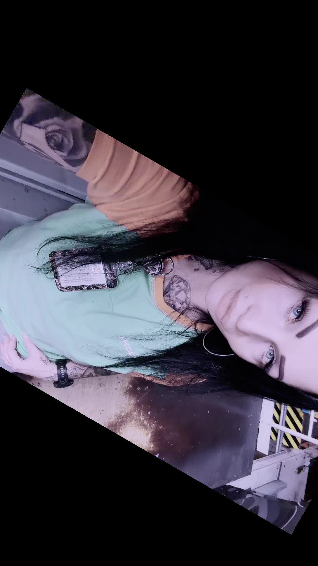 @L&iacute;da