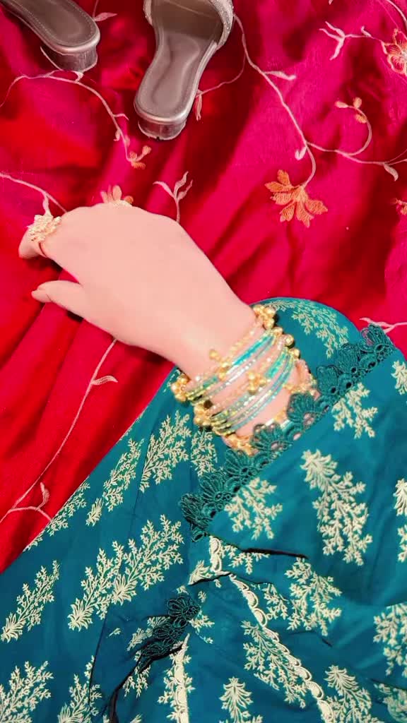 @MARYAM KHAN