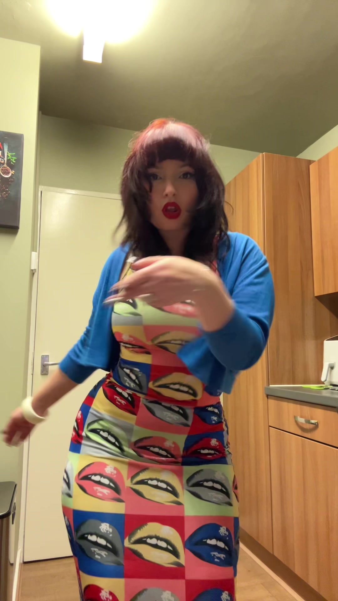 @Valentina