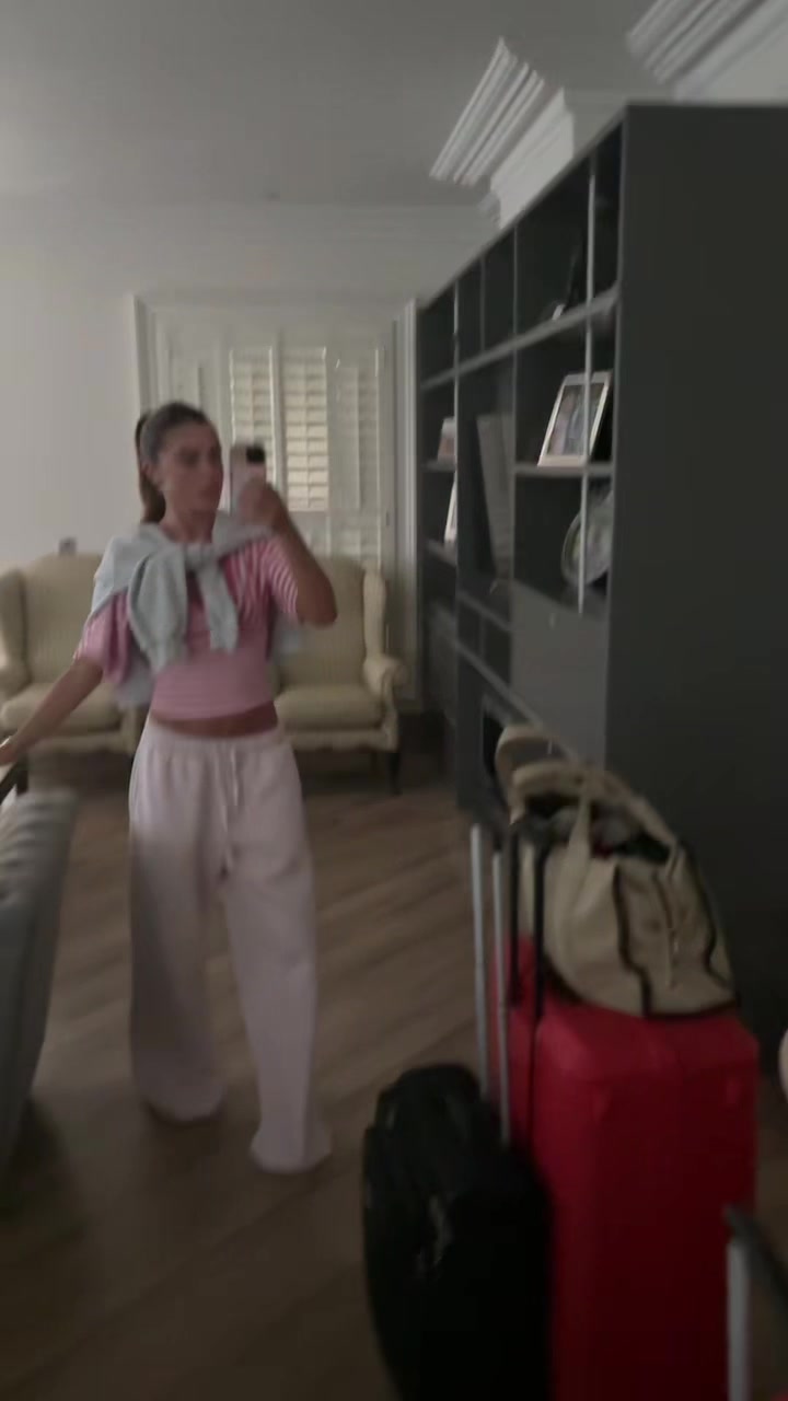 @reeseelliott_x
