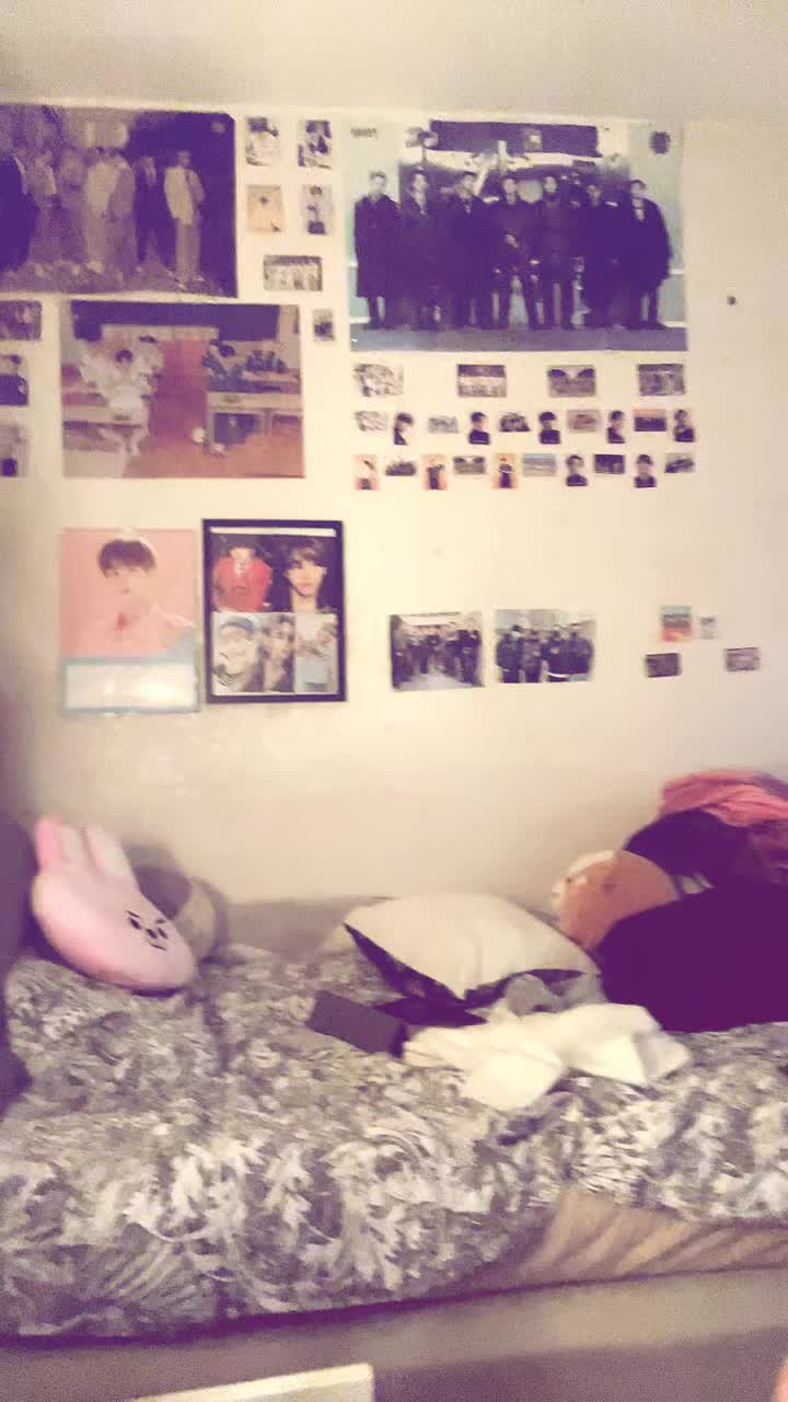 @alicia🧸ྀི⁷💜𝗕𝗧𝗦⟭⟬💜