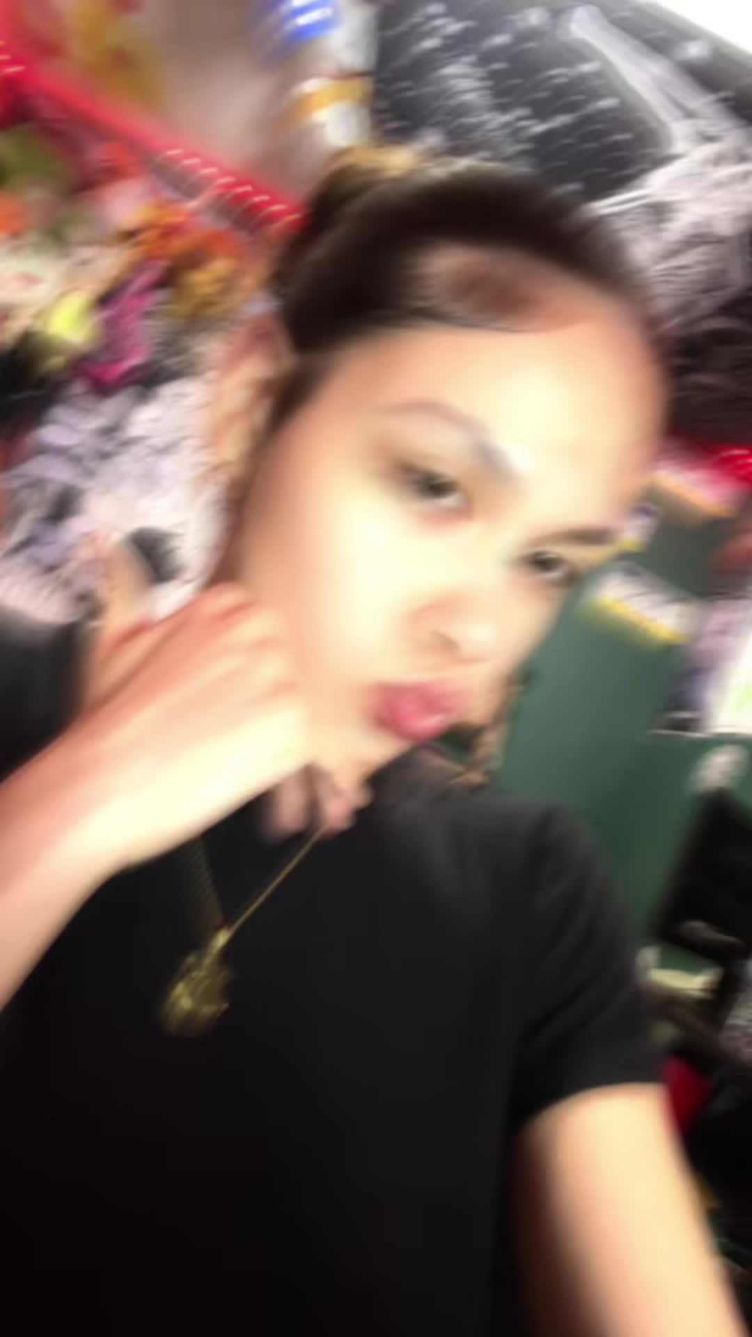 @✅🙀