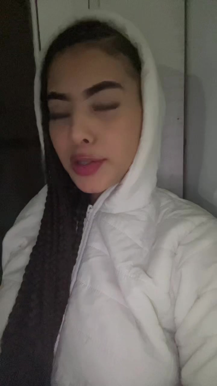 @Jhobethcy 🖤