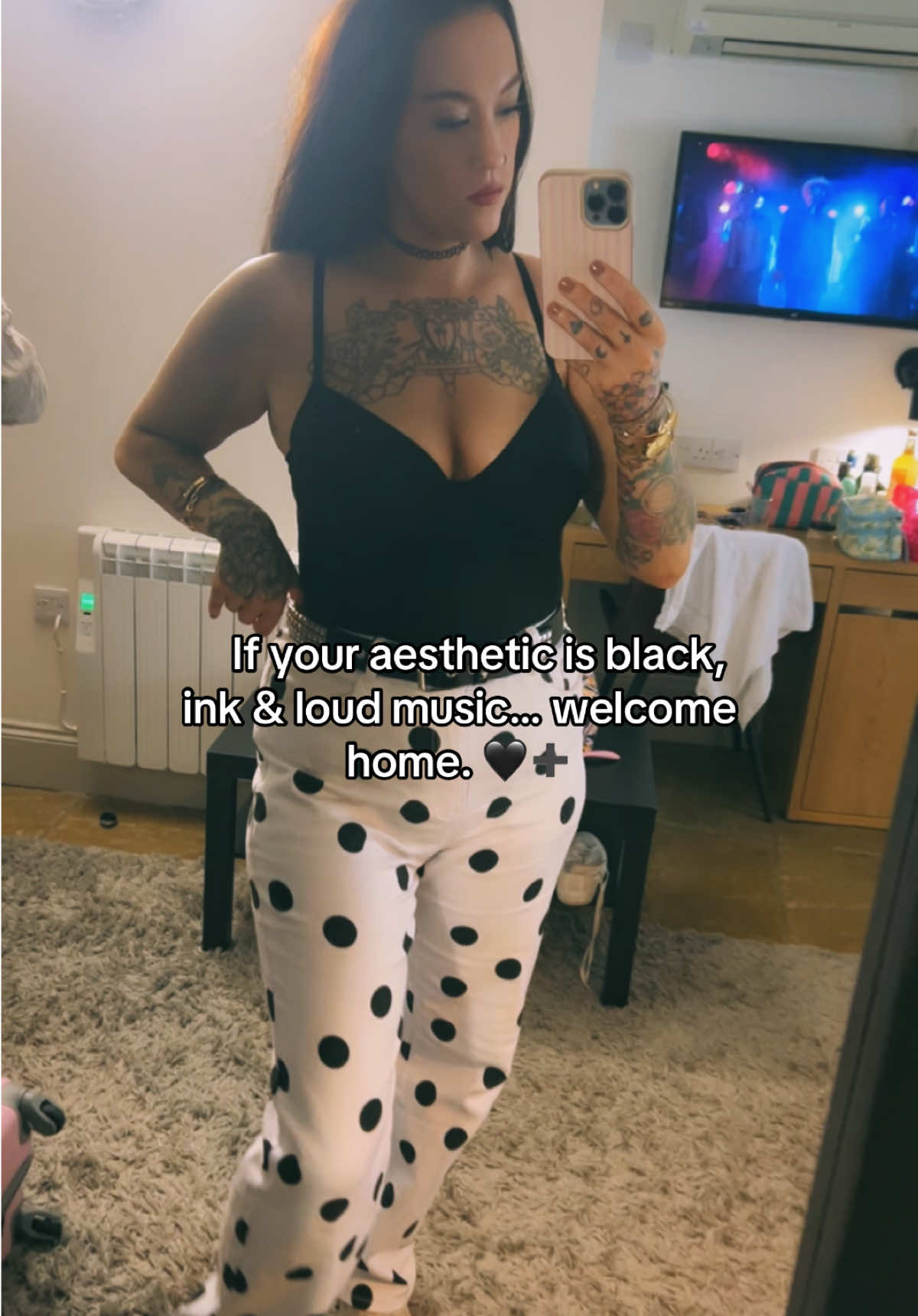@therealmumfinds 🦇
