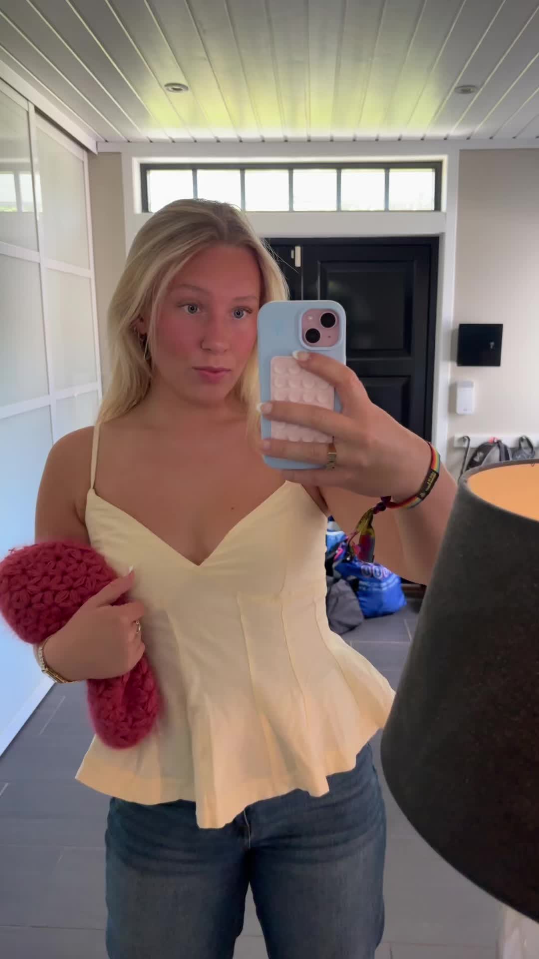 @JULIE ØSTERUD