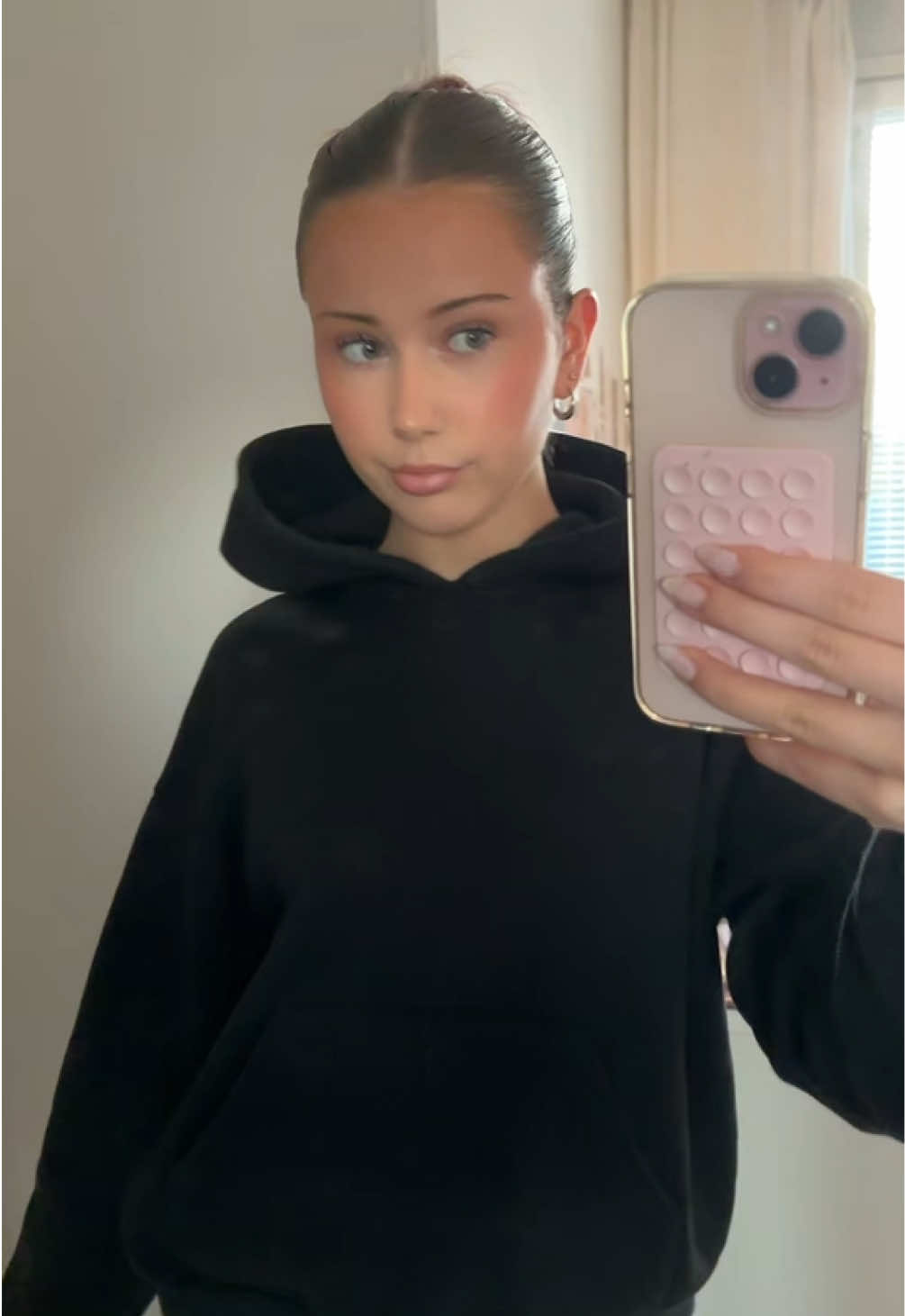 @𝒩𝑒𝓁𝓁𝒾🦢