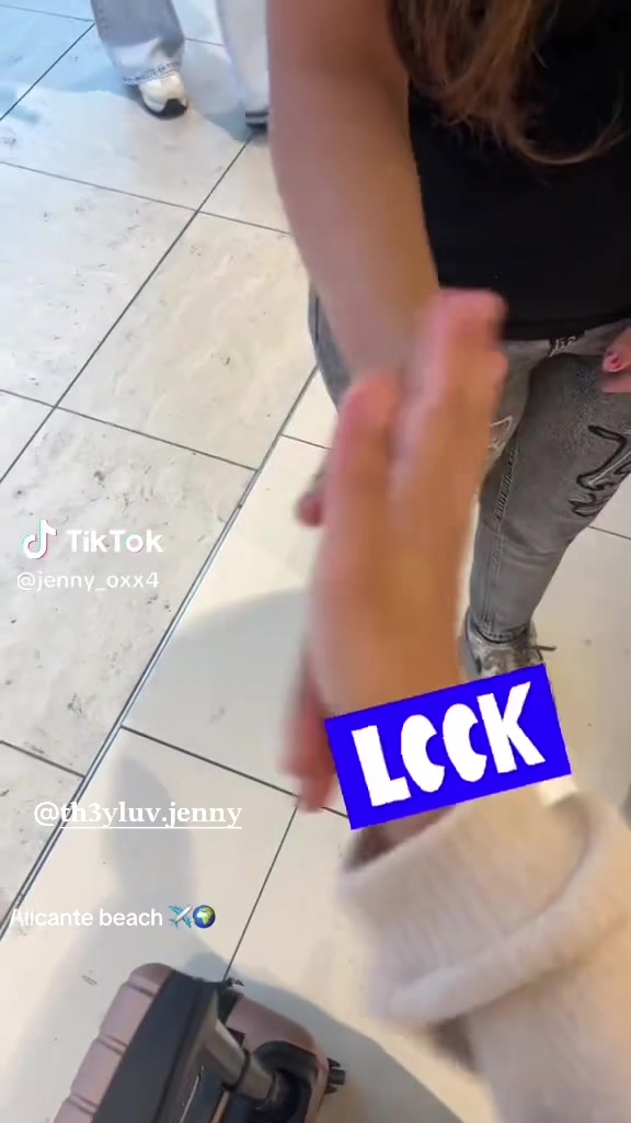 @Vaneska🤍
