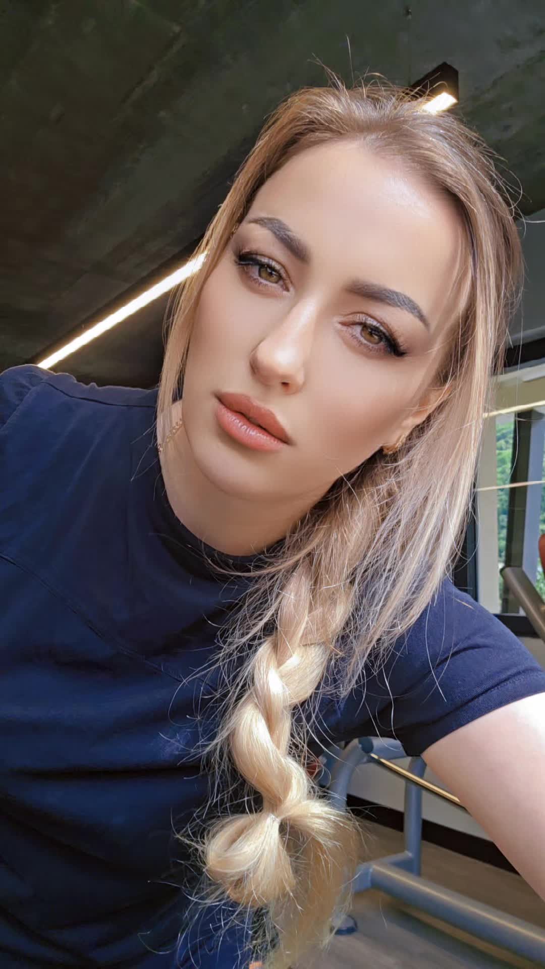 @Vict💍ria🌞