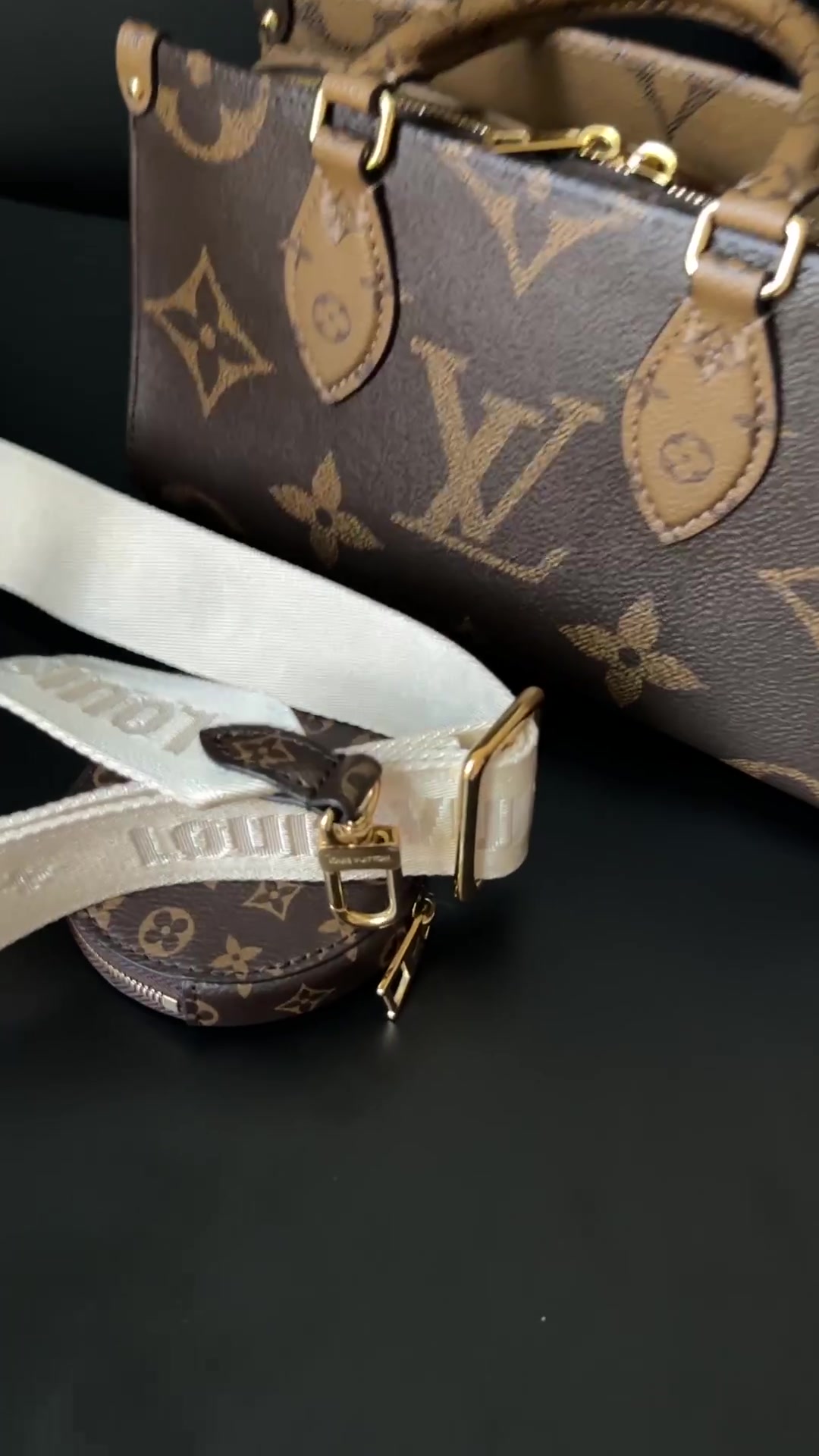 @newluxury8855
