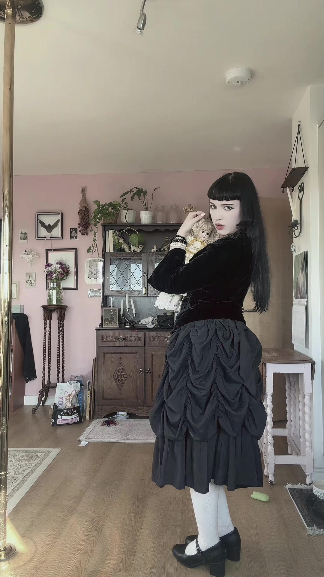 @madamemourning