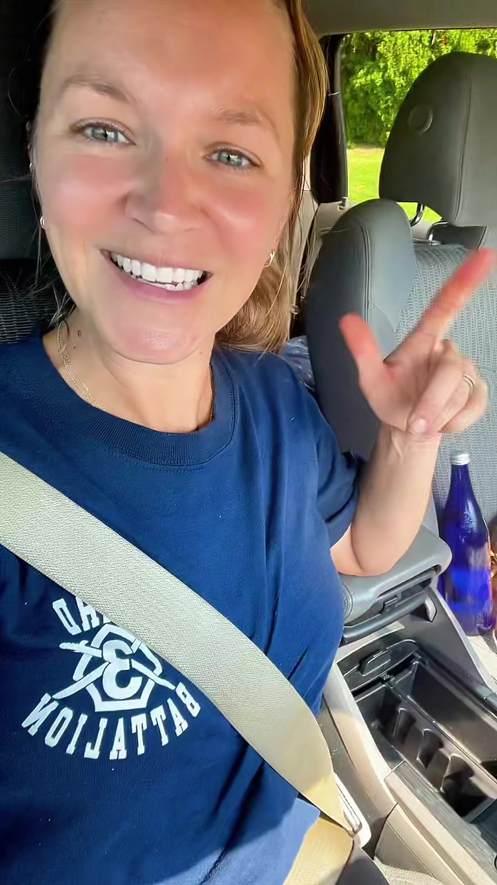 @BarefootBandit