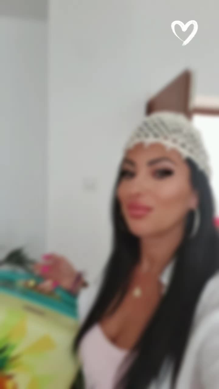 @Ela❤️T