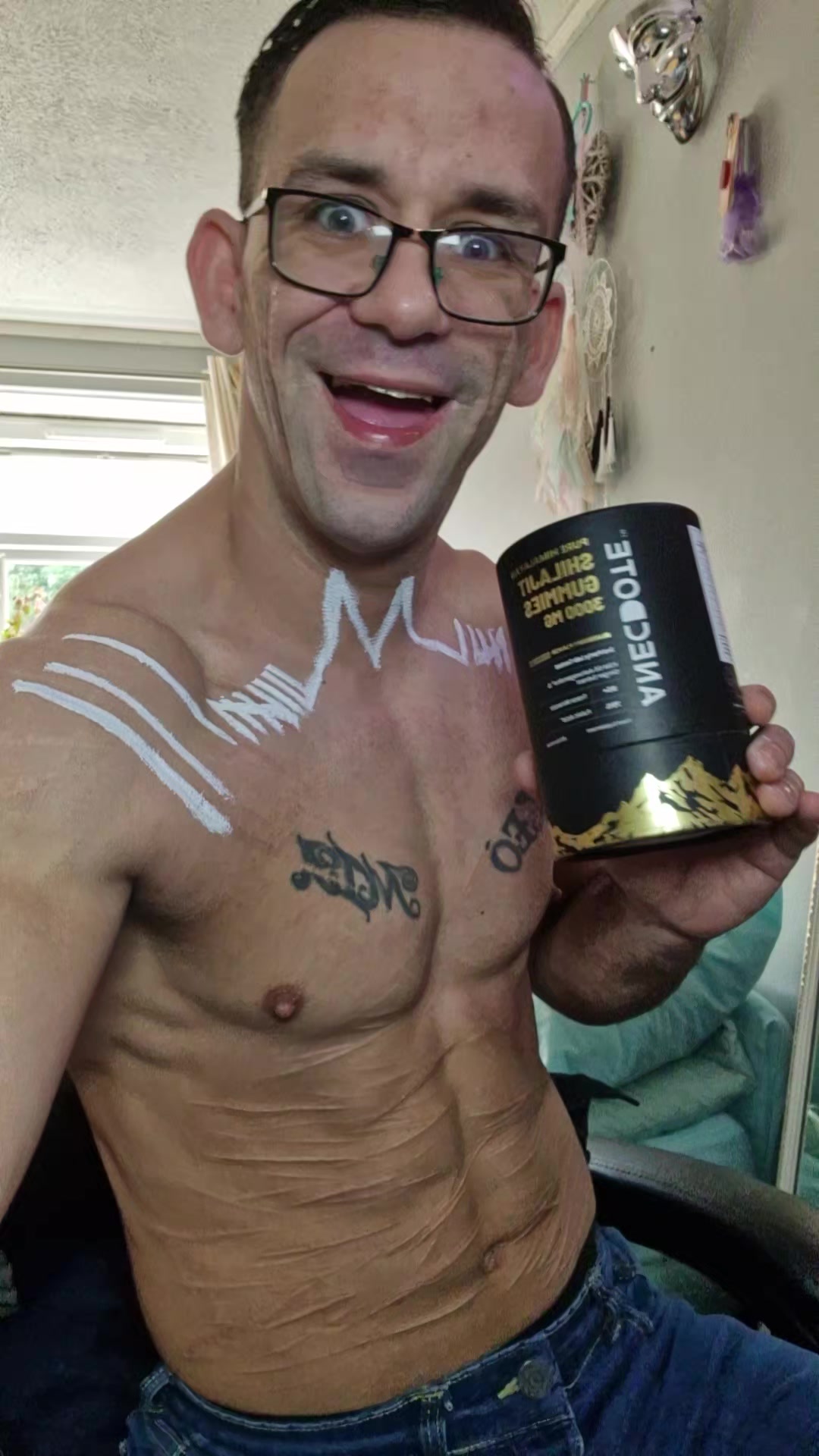 @Michael Lloyd/bodybuilder