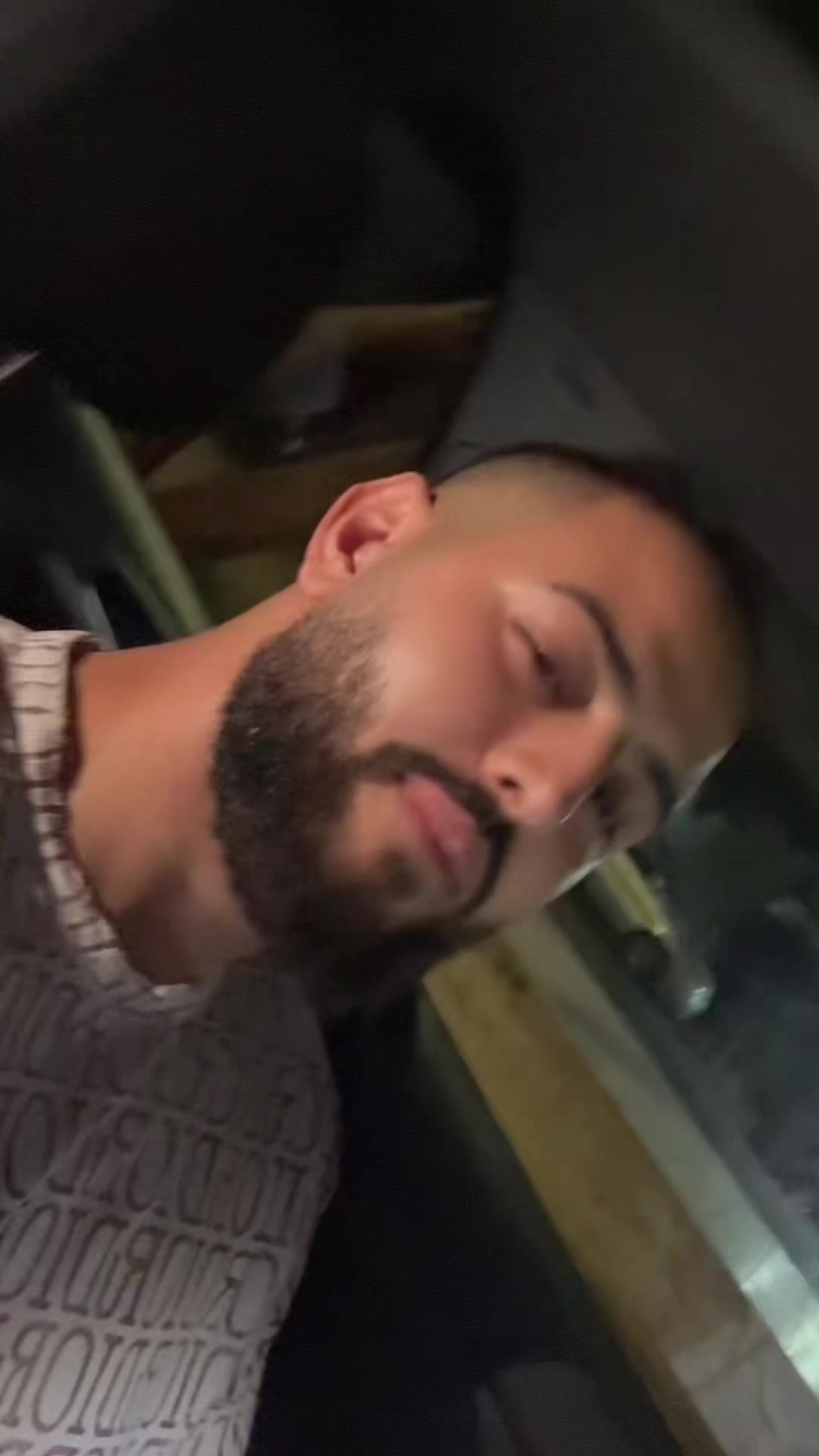 @أيمن