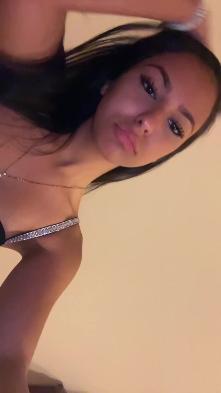 @sabrina