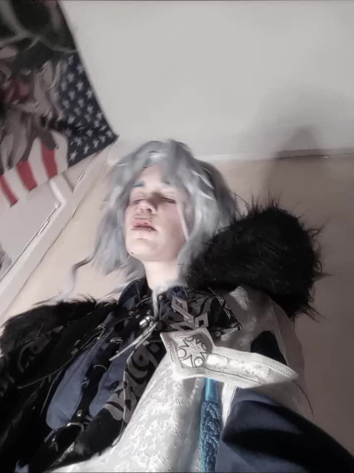 @Плащ Гоголя 🫀💋