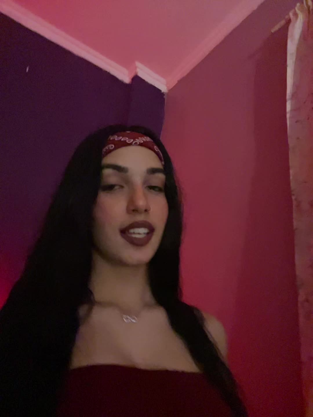 @𝐴𝐿𝐸𝑋𝑋💋