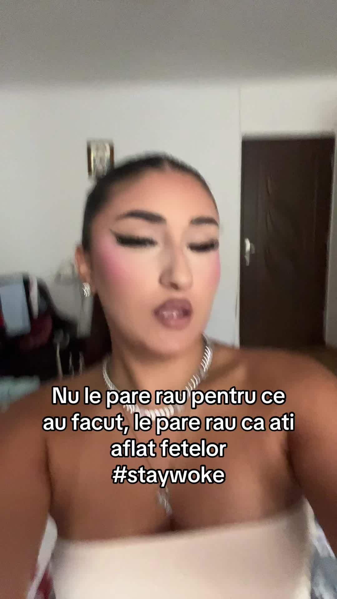 @Larissa Ioana
