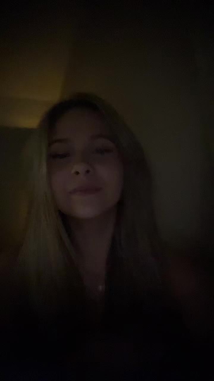 @𝐞𝐥𝐥𝐚 𝐩𝐞𝐚𝐫𝐥🤍