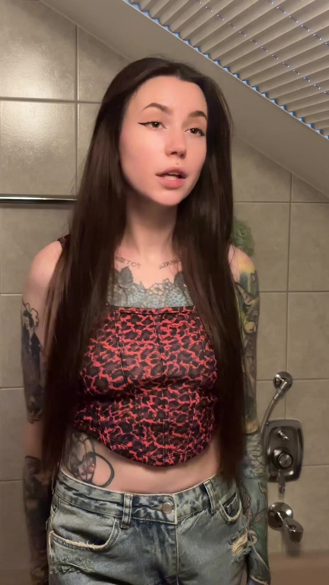 @Vera