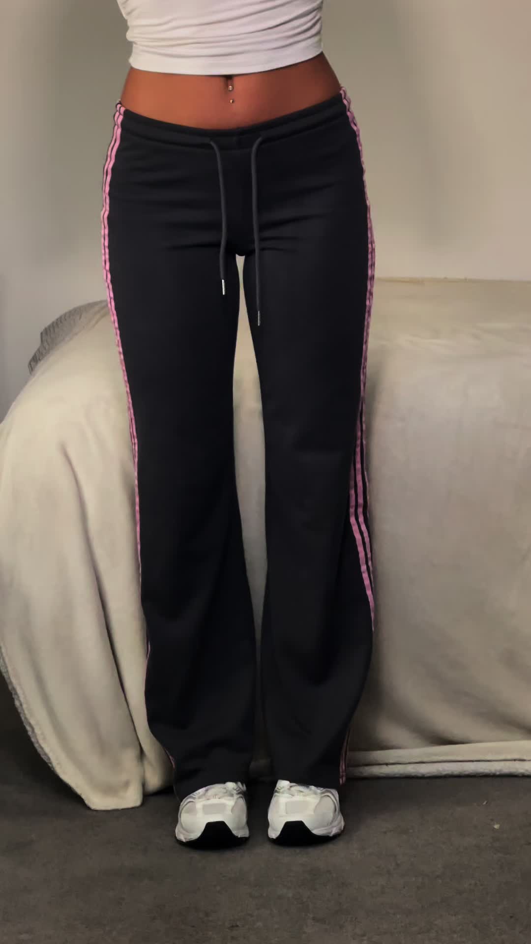 @laniandthali
