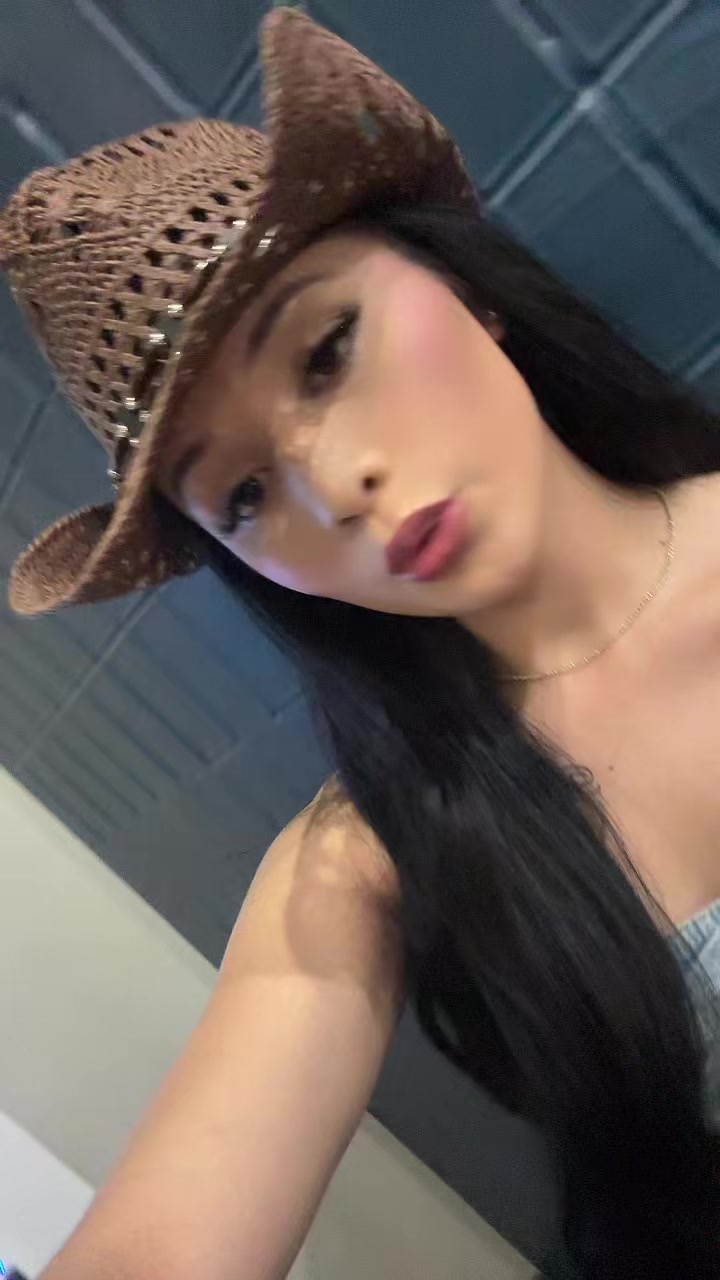 @Alexis