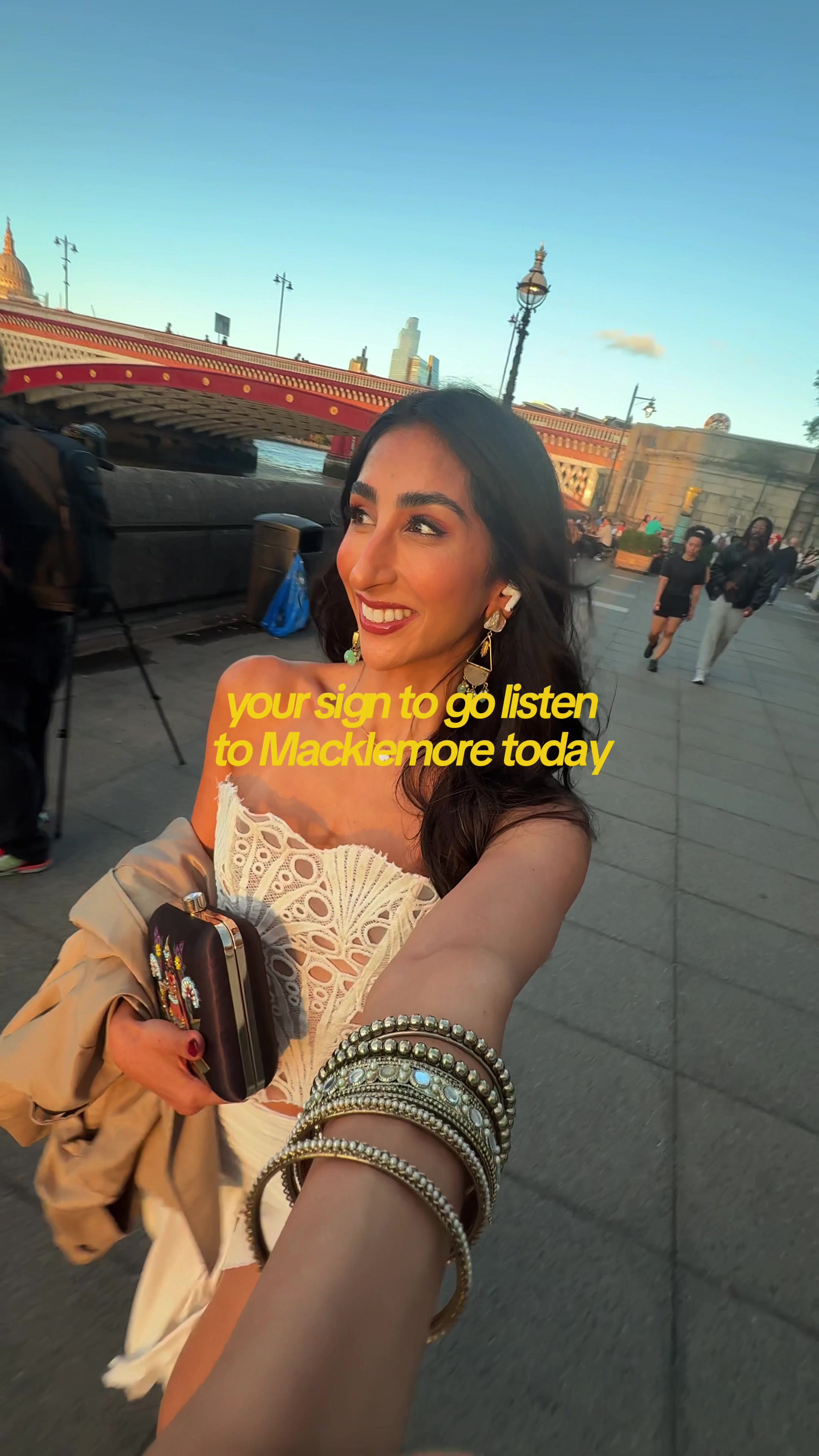 @Ria Saraf