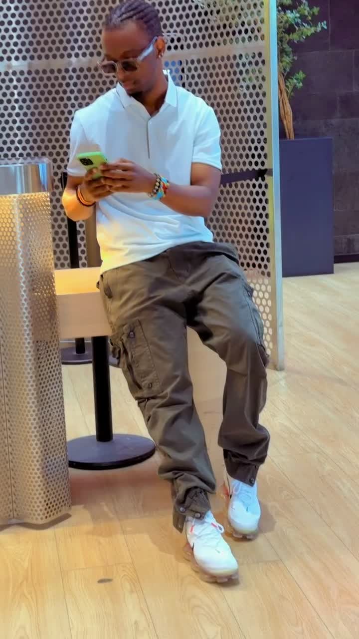 @Gil🇨🇩🇺🇬
