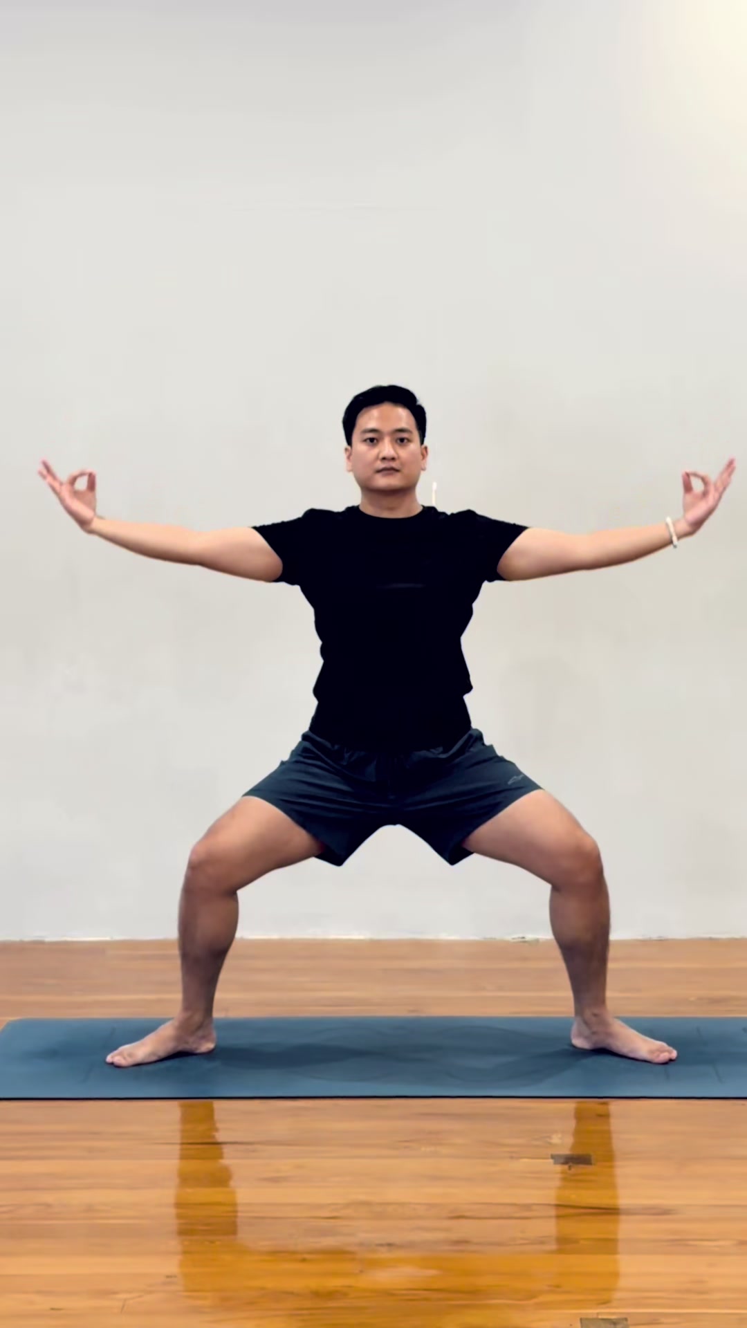 @Yoga With Thurein ð§âïž
