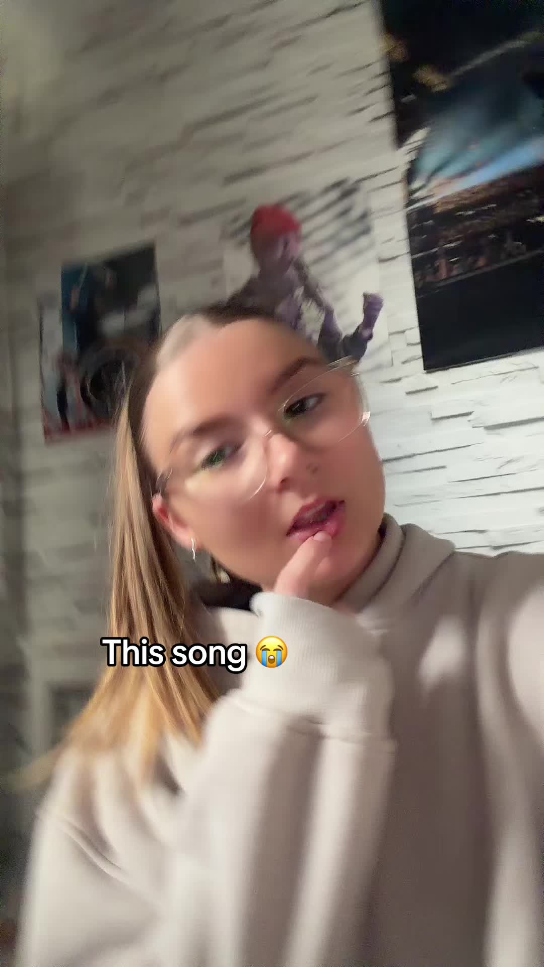 @tee