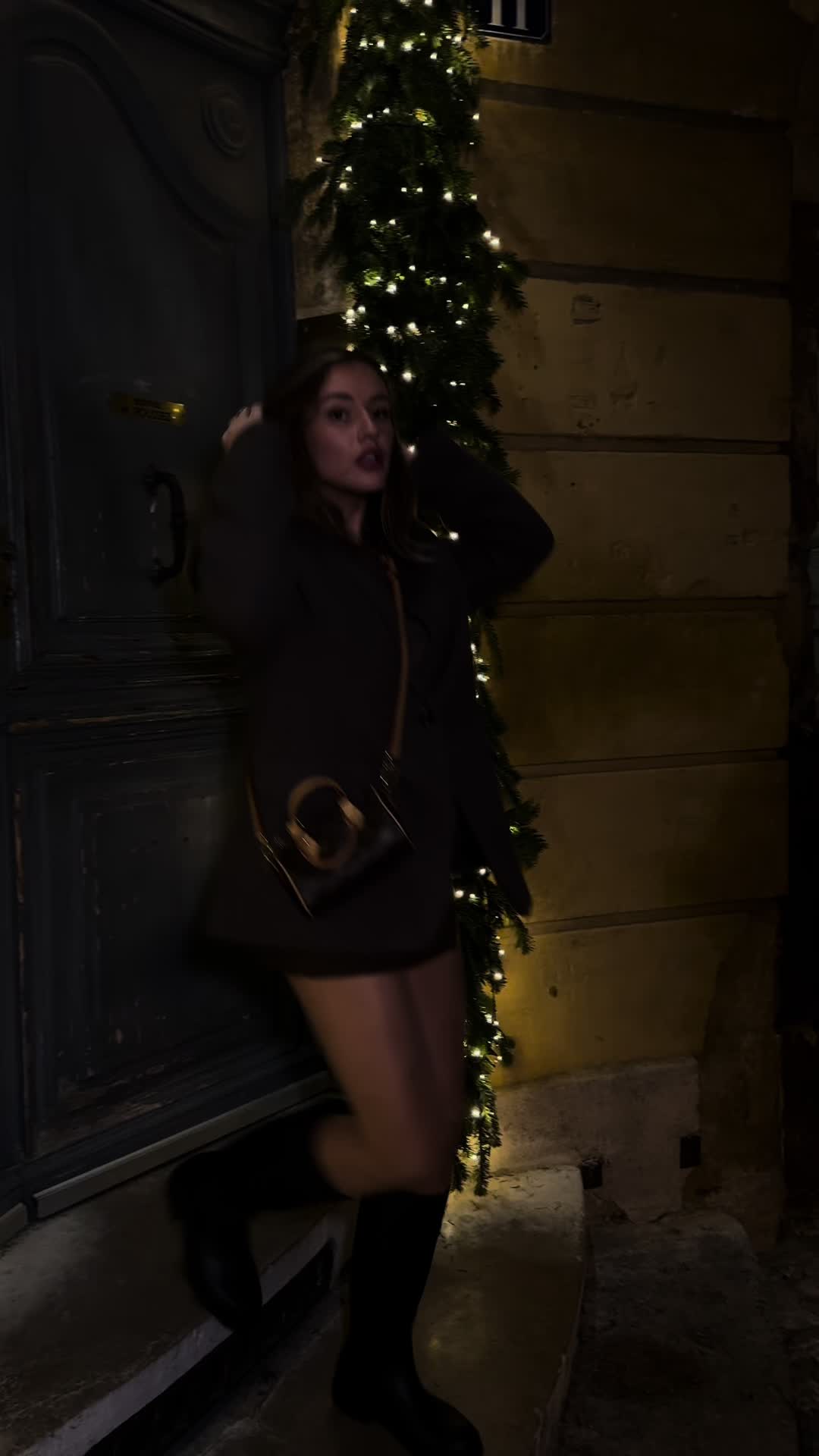 @Laura Tnnr