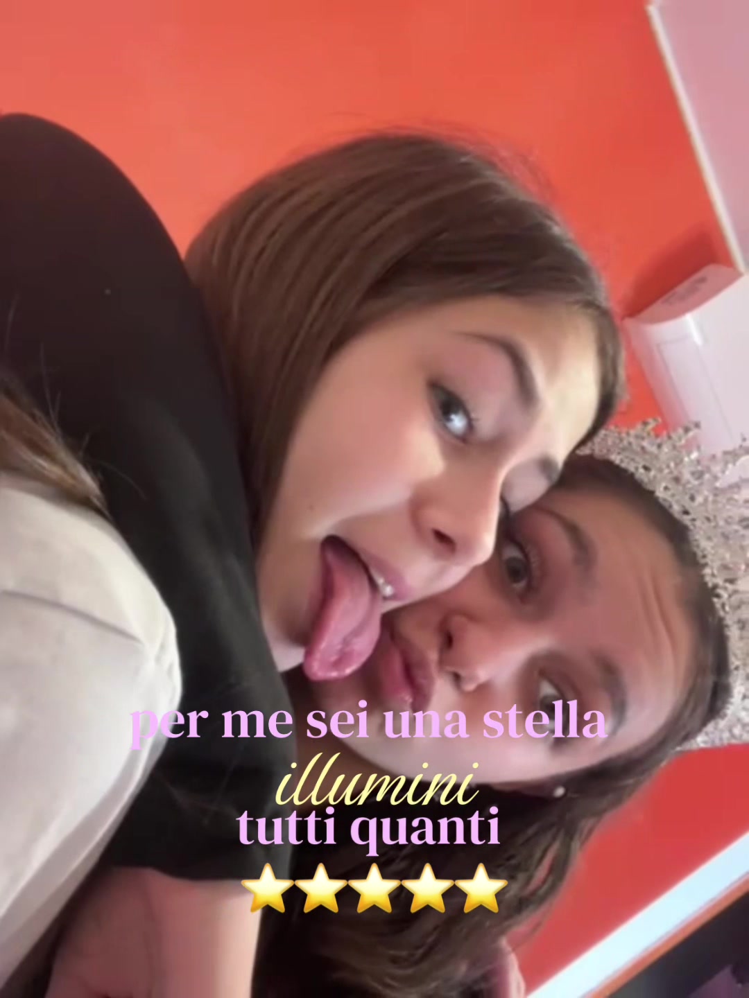 @👧🏼✨
